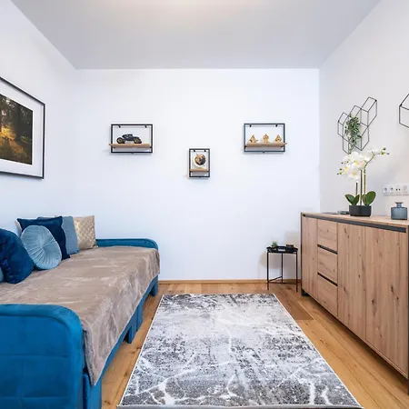 بيت للعطل Modern Nature Retreat W Pool, Ps5 & Hot Tube *