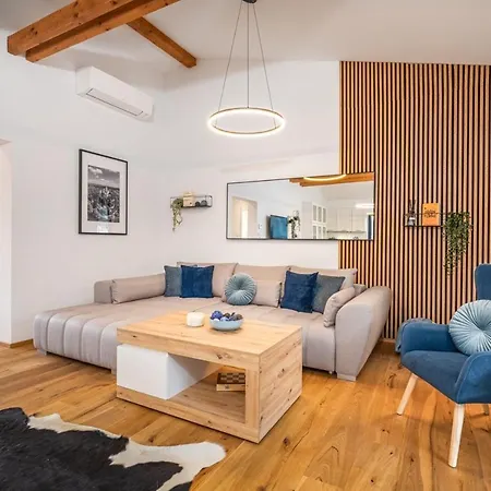 Casa vacanze Modern Nature Retreat W Pool, Ps5 & Hot Tube Sázava