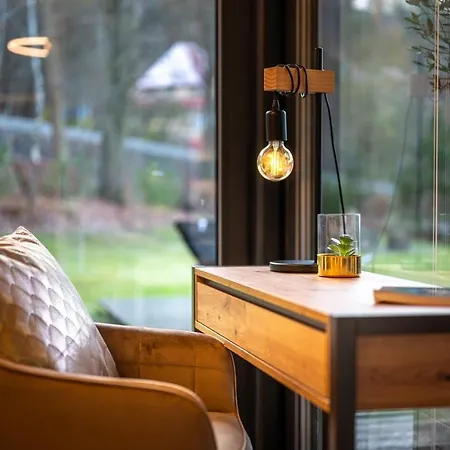 Modern Nature Retreat W Pool, Ps5 & Hot Tube بيت للعطل *